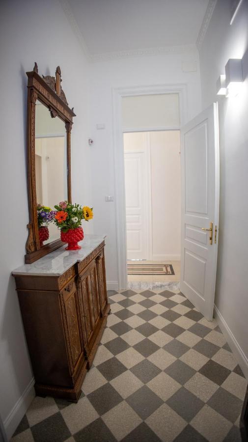 Petrarca Suite Palermo Exterior photo